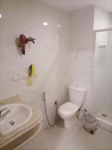 Tiba Pyramids Hotel