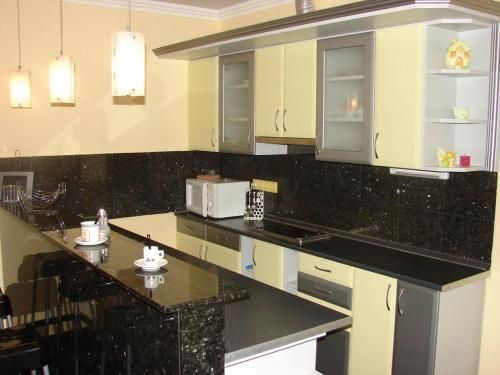 Wolf Apartman101, Wolf Apartman 102