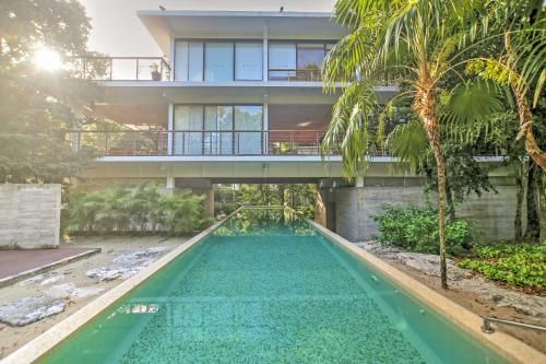 Tropical Akumal Penthouse Condo with Private Hot Tub