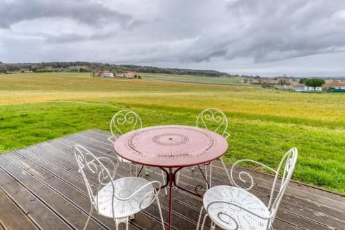 House with 2 bedrooms in Scorbe Clairvaux with furnished garden and WiFi