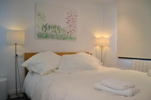 Fornells de la Selva Villa Sleeps 12 with Pool and WiFi