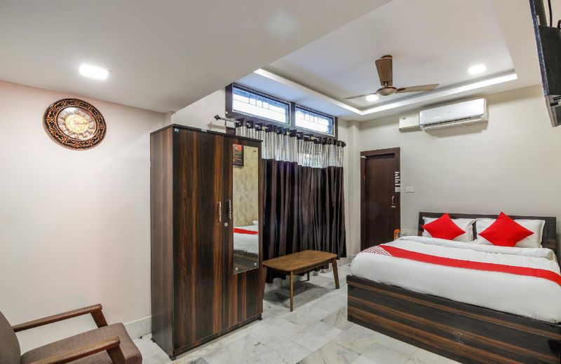 OYO Shiva Guest House