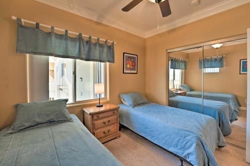 Ideally Located Bullhead City Townhome with Balcony!