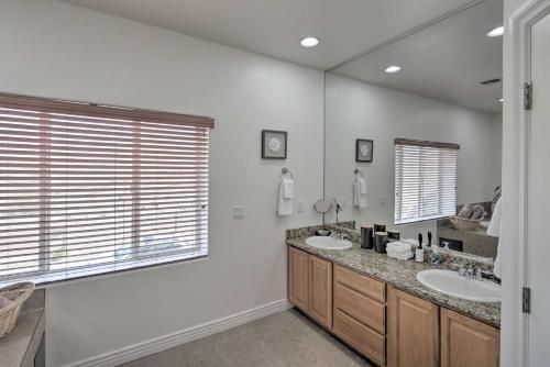 Desert Condo with Pool about 3 Miles to Colorado River!