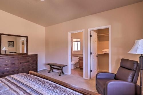 Inviting Retreat with Patio Less Than 1 Mi to Colorado River