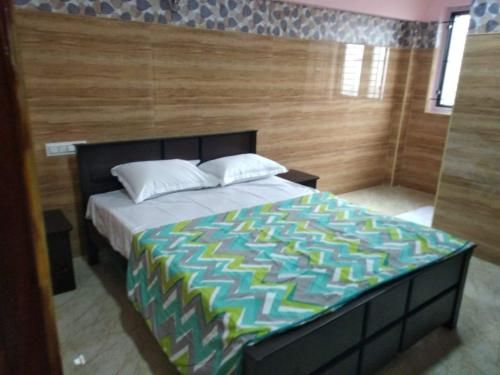 Hotel Adhi Residency - Cleanliness & Friendliness Room VL Vardharaja Temple