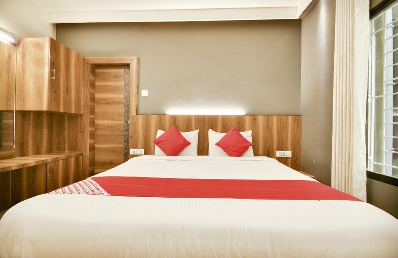 OYO 75868 Mahalaxmi Inn