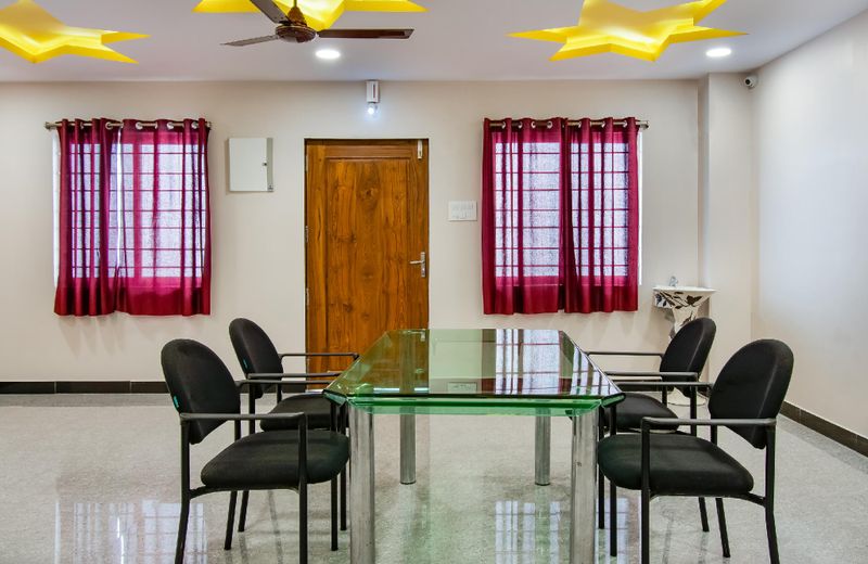 OYO 65421 Nakshatra Suites And Function Hall