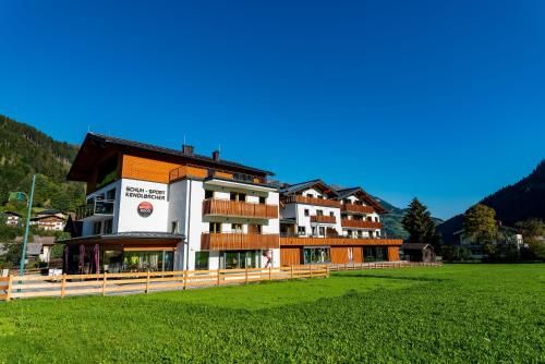 Outdoor Pictures 10