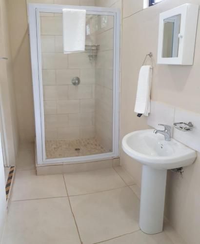 Sade Holidays - 14 A on Berea Manaba Margate