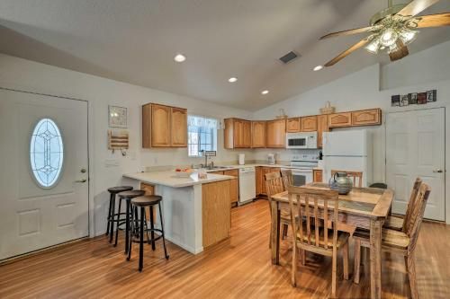 Tranquil and Scenic Sedona Home by Oak Creek Canyon!