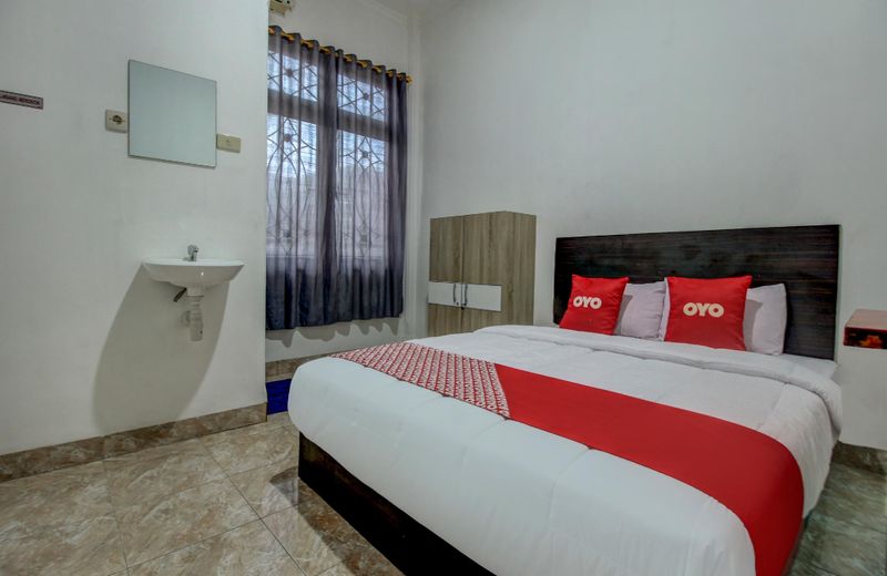 OYO 90224 Palembang Residence