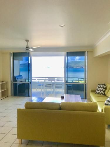 Frangipani Beachfront Lodge 208 on Hamilton Island by HamoRent