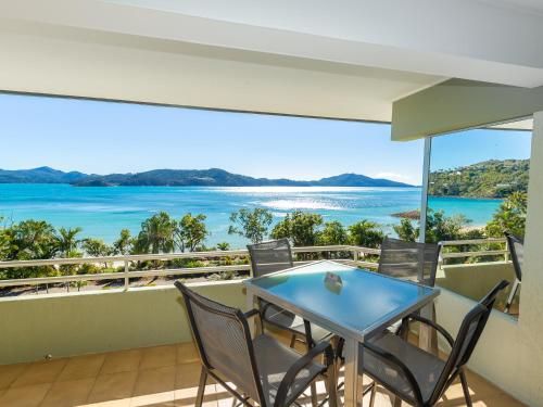 Lagoon Beachfront Lodge 201 on Hamilton Island by HamoRent