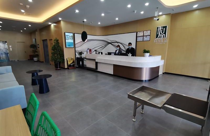 UP AND IN Hotel Xinjiang Aksu Kuqa County Development Zone Xingfu Road