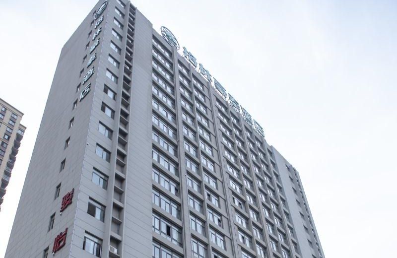 Green Tree Inn Fuyang Funan County Tianzhu Square