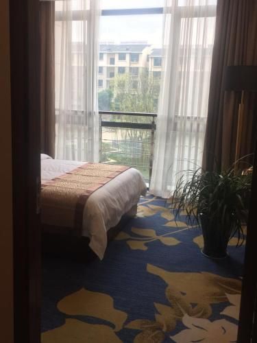 ShiZhuShan Jinling Hotel