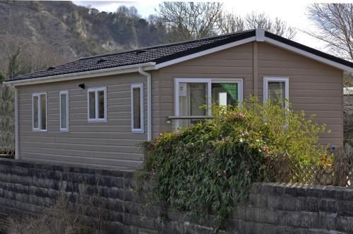 Riverside Holiday Park