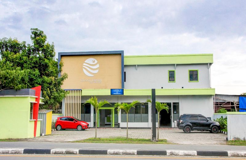 Capital O 3327 Grand Tawiri Hotel