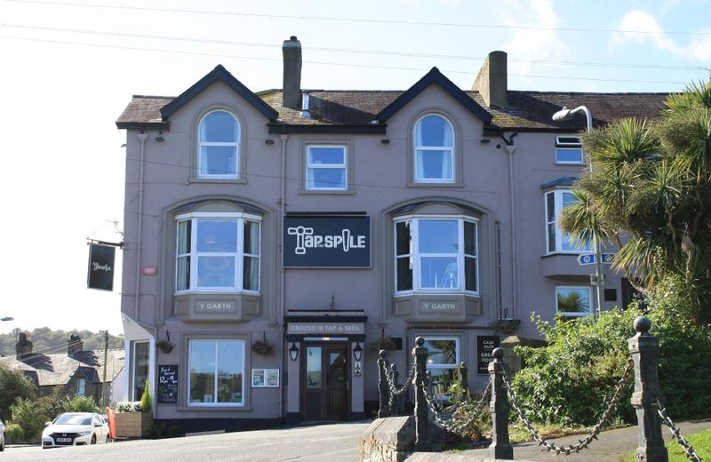 Tap and Spile Hotel
