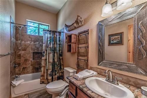 Cozy Knotty and Nice, 4 bedrooms, Game Room, Views, Sleeps 10