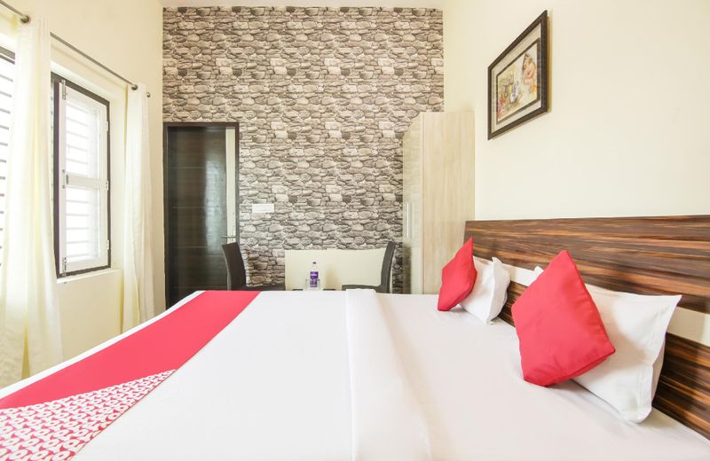 OYO 76134 Hotel Chand Sitara