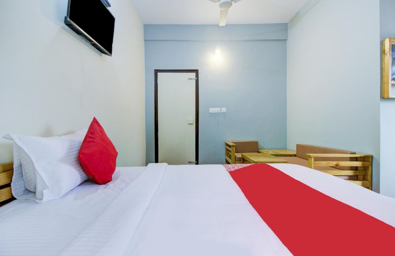 OYO 78010 Beach Residency