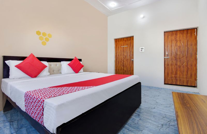 OYO 71269 Hotel Goswami's