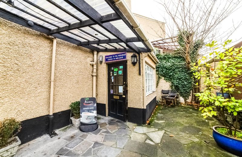 OYO Station Road Inn