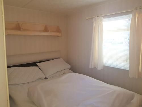 6 Berth with private Garden - 69 Holiday Park Brean!
