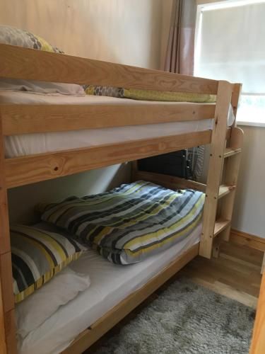 Ground floor 2 bed apartment in central location with private access to 7 miles of sandy beach (slee