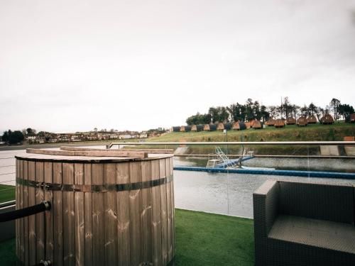 Let's Go Hydro Luxury BoatHouse, Belfast
