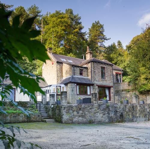 Highwood Lodge