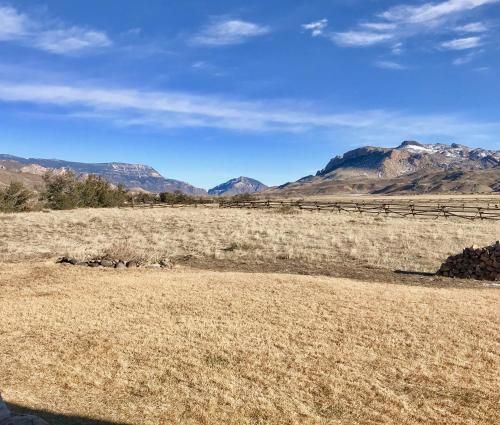 Yellowstone Cutthroat Guest Ranch