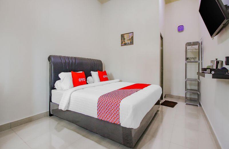 OYO 90063 Silver Homestay Syariah