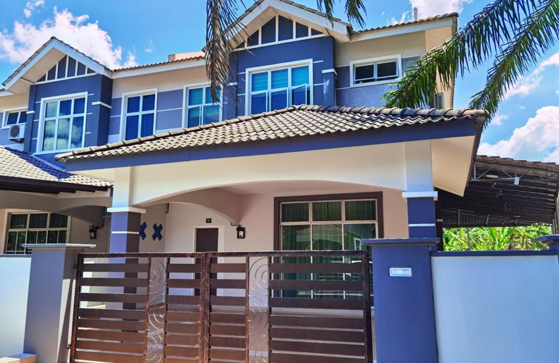 Semi D Homestay 3R2B For 11 Guest whole house
