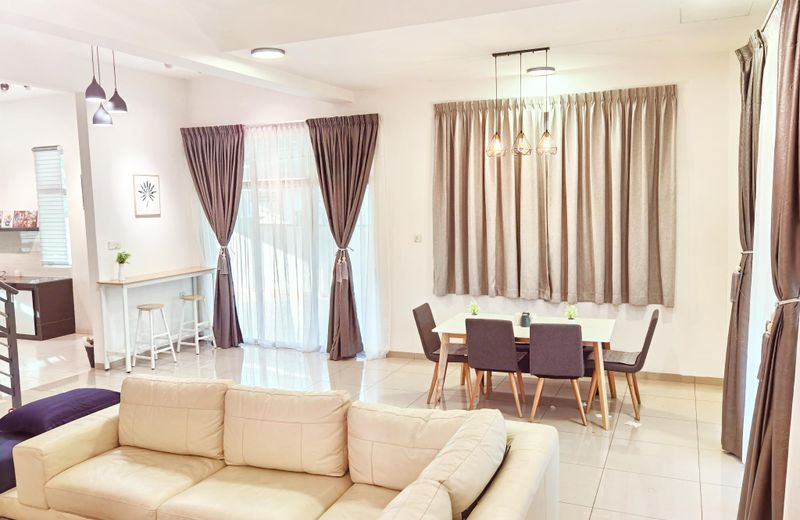 Semi D Homestay 2R2B For 8 Guest whole house