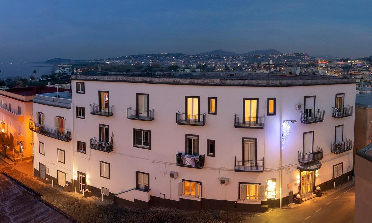 Naro Suites and Rooms