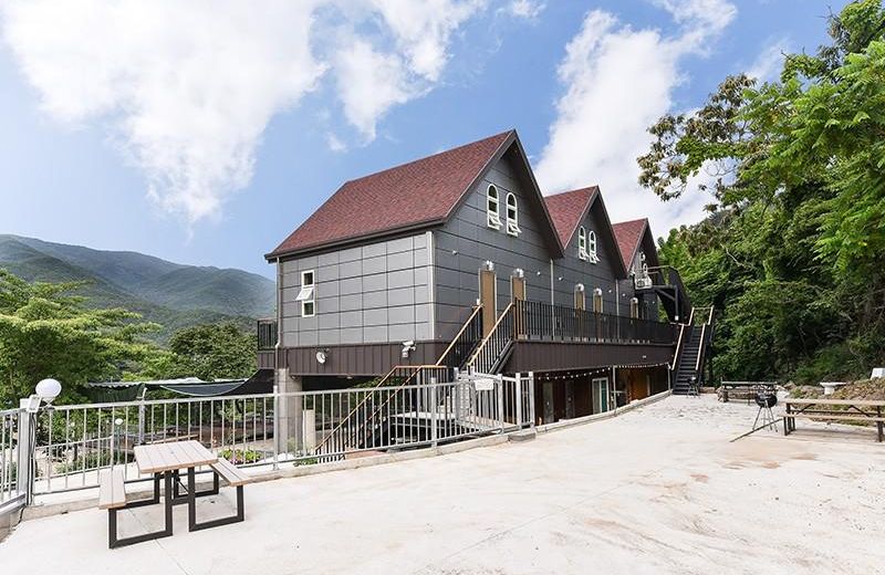 Gwangyang Banwolsanjang Pension