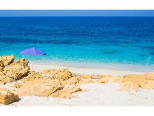 Casale Eden Beach farmhouse for 6 guests close to the beach, with garden