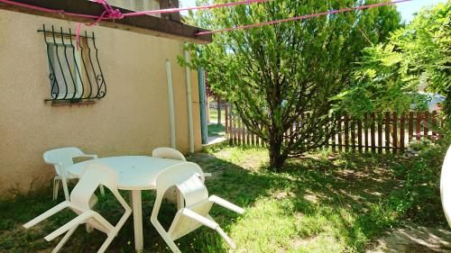 Studio a Cuges les Pins avec jardin clos et WiFi