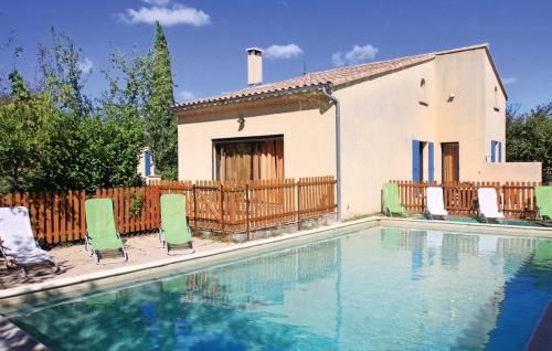 Villa de 4 chambres a Grillon avec piscine privee jardin clos et WiFi