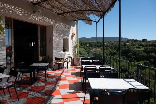 HOTEL LES REMPARTS