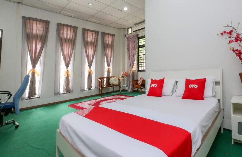 OYO 90115 Citra Kadok Hotel & Banquet Hall