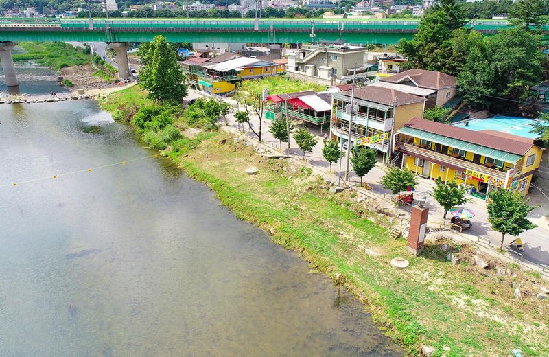 Cheongpyeong Gangmaeul Pension