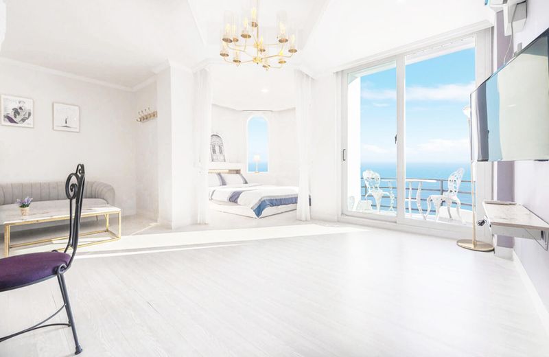 risehill cafe and ocean view pension