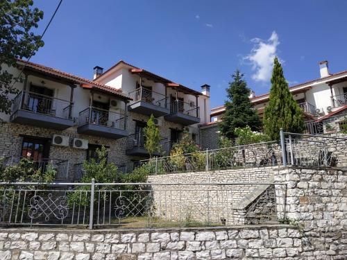 Dolopia Hotel