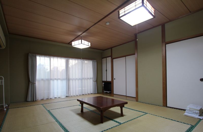 Shirako White Palace