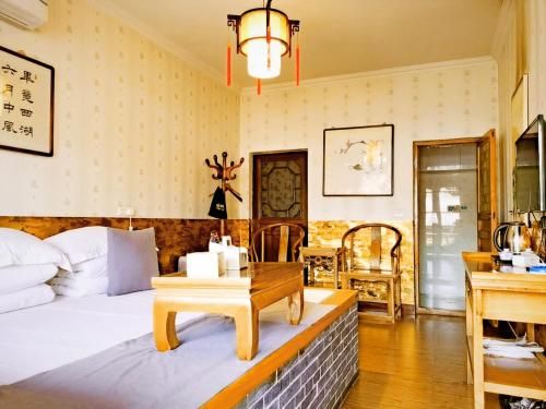 Pingyao Deyunshe Inn