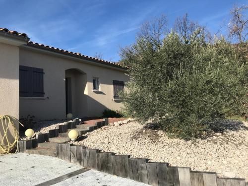 Agreable Villa en Ardeche